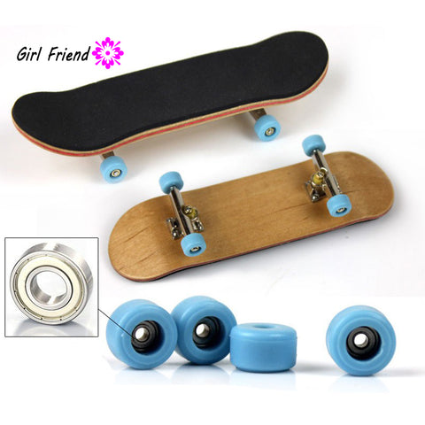 Wooden Fingerboard Skateboard with Alloy Wheels